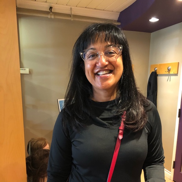 Meet your Posher, Ameeta - Picture 2 of 2